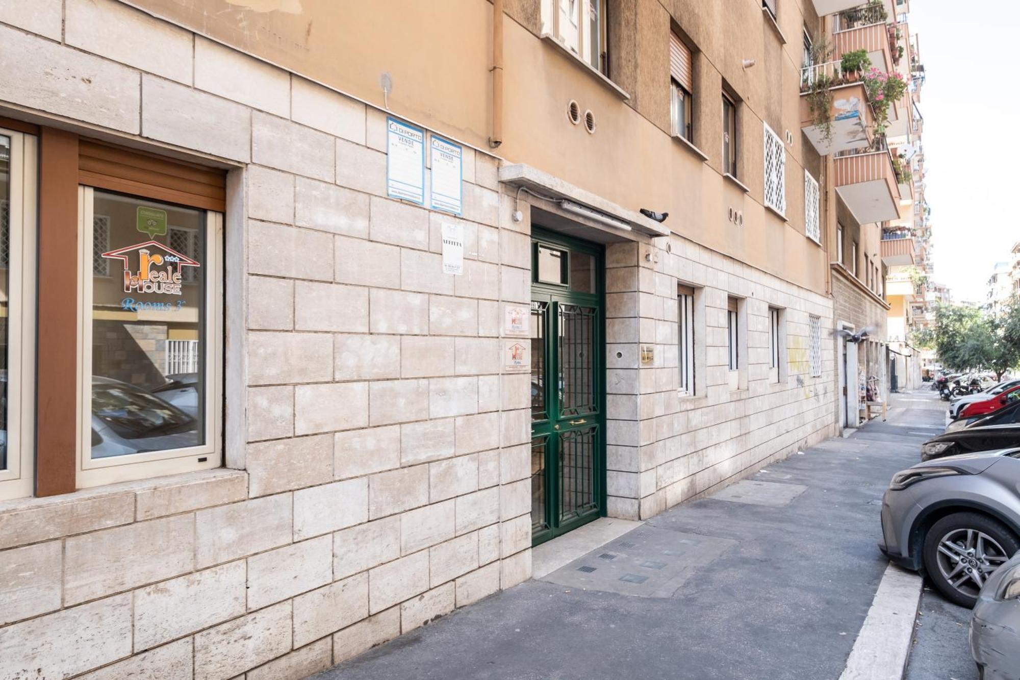 4Bnb - Reale House Рим Екстериор снимка